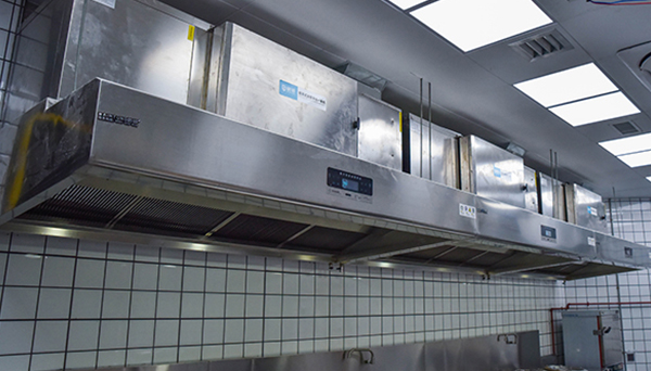 油煙凈化器和風(fēng)機(jī)安裝要合理注意