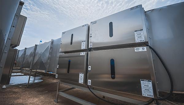 銜接油煙凈化器的油煙管道有哪些需要注意的地方?