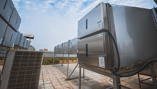 油煙凈化器參展第一天,學(xué)習(xí)在路上