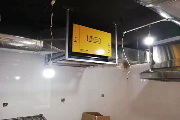 油煙凈化器一體機(jī)技術(shù)特點(diǎn) 油煙凈化器一體機(jī)技術(shù)特點(diǎn)